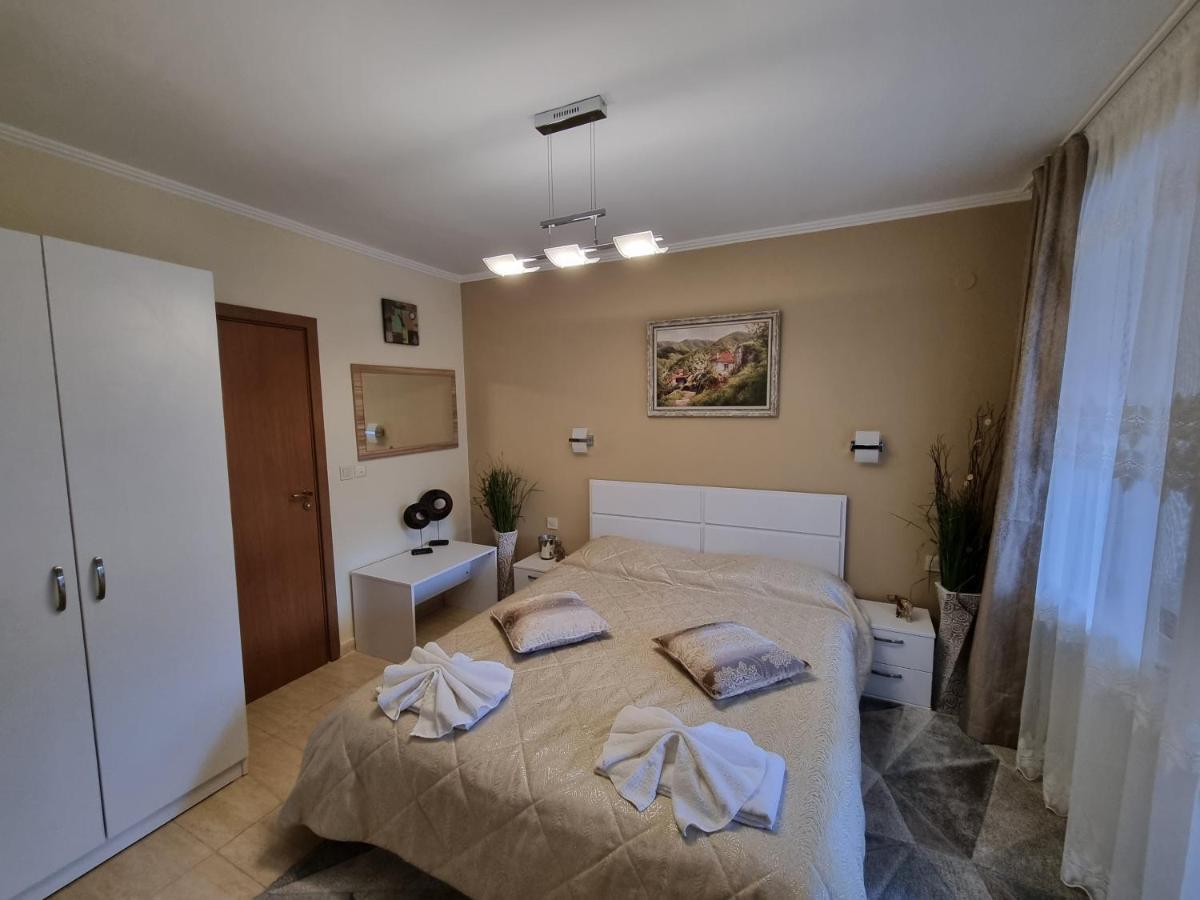 Grand Monastery Hotel Apartments Pamporovo Luaran gambar
